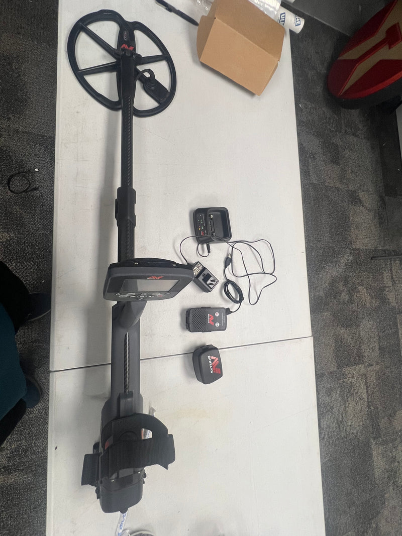Load image into Gallery viewer, Used Minelab CTX 3030 Metal Detector closet queen.