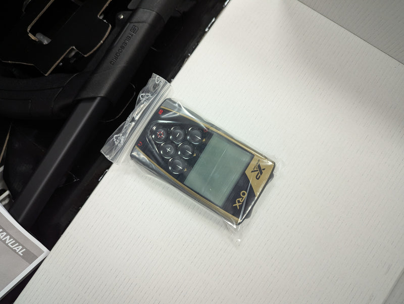 Load image into Gallery viewer, ORX Metal Detector with HF Elliptical Coil (9.5x5) with Wired Headphones - STORE DISPLAY