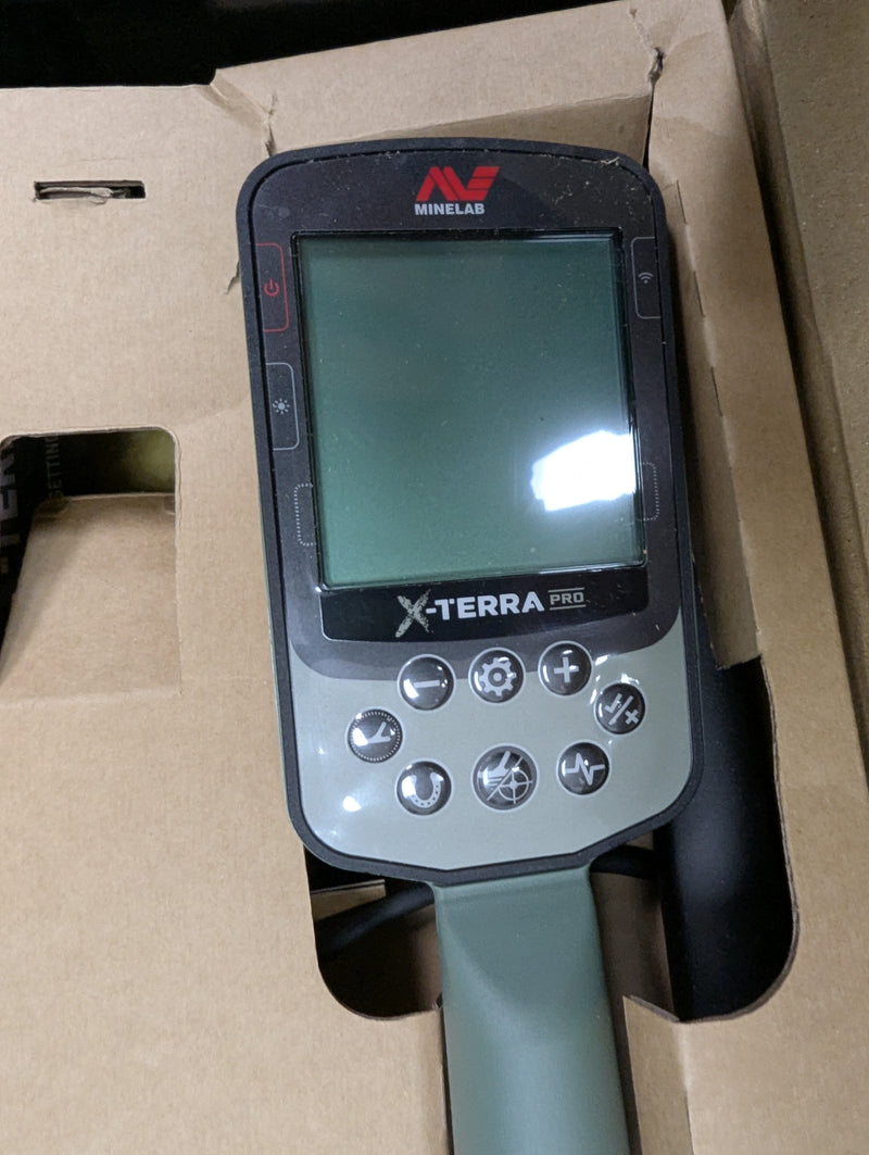 Load image into Gallery viewer, *Customer Return* Minelab X-Terra Pro