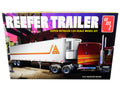 AMT - Skill 3 Model Kit Reefer Trailer 1/24 Scale Model