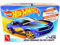AMT - Skill 2 Model Kit 2010 Chevrolet Camaro SS/RS Coupe "Hot Wheels" 1/25 Scale Model