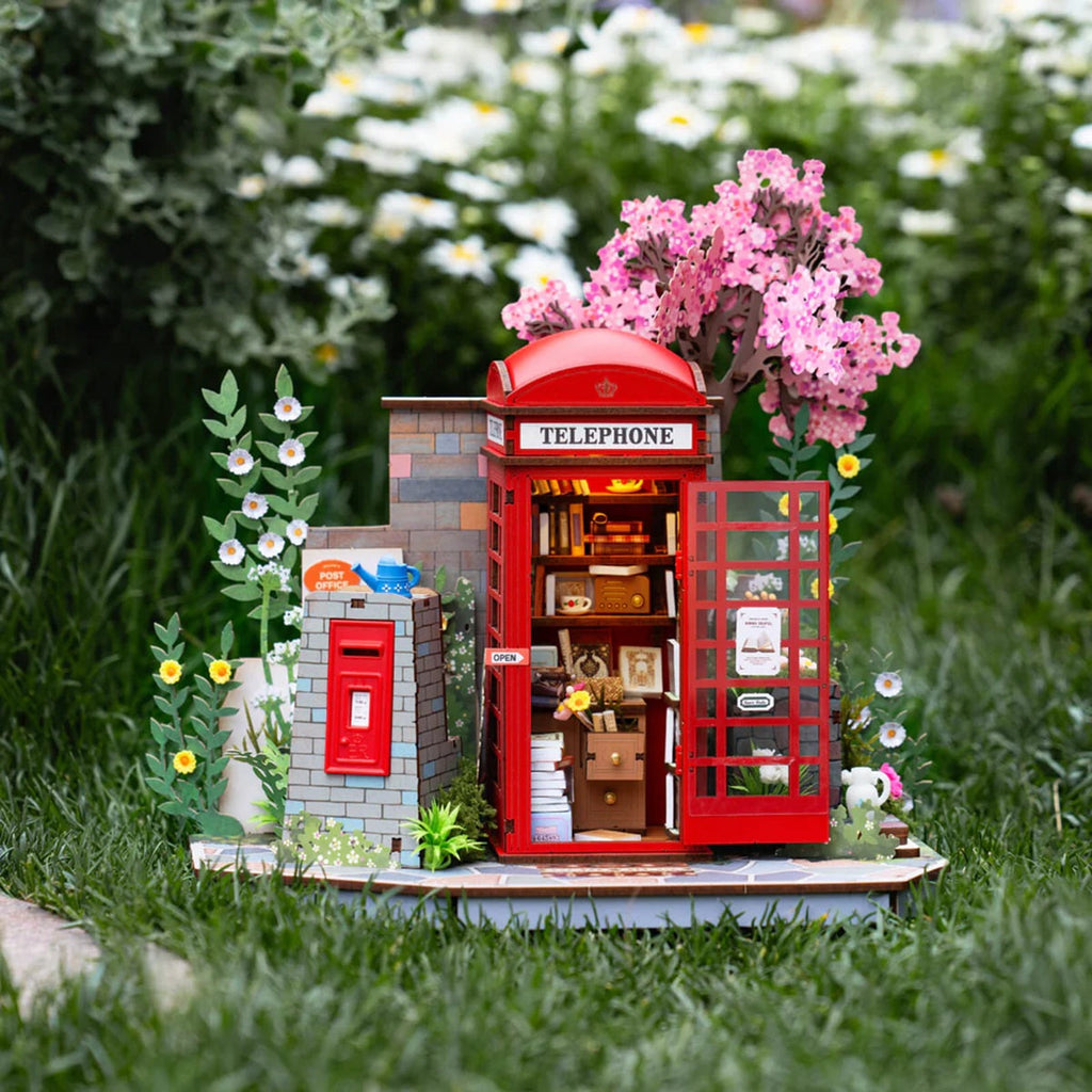 Rolife Blossom Book Booth DIY Miniature House TGS05