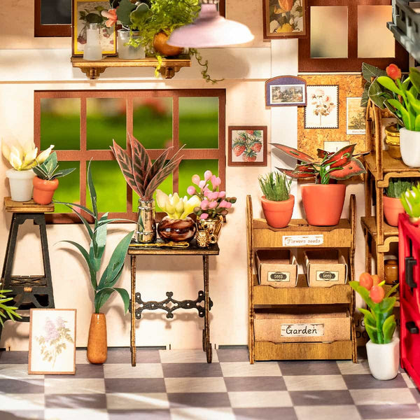 Rolife Emily's Flower Shop Miniature House DG145