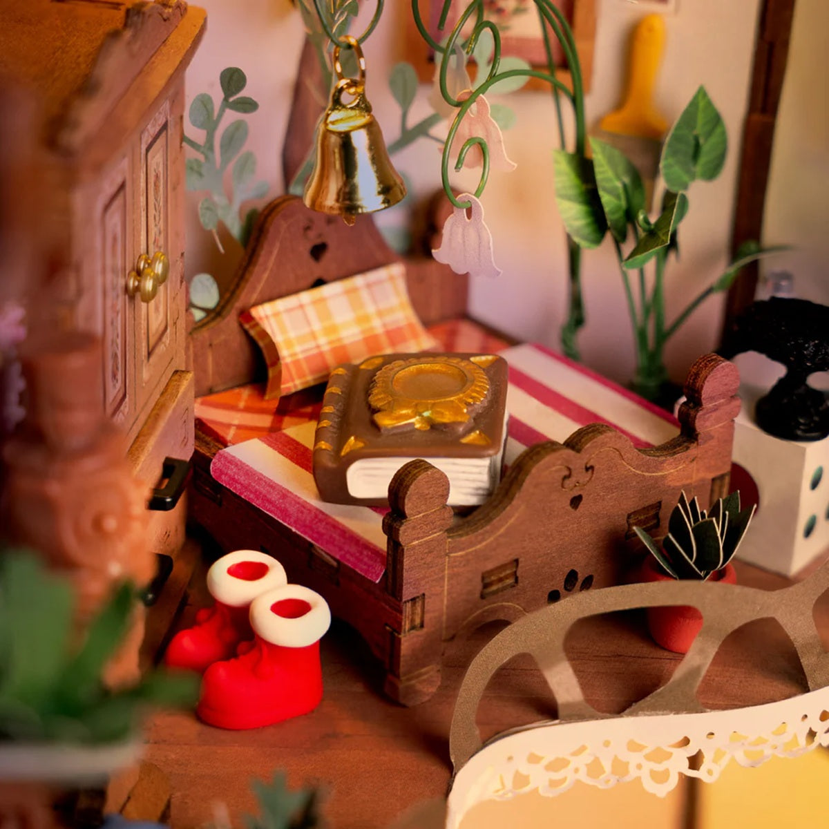 Rolife - Fairytale Tree House DIY Miniature House DG179