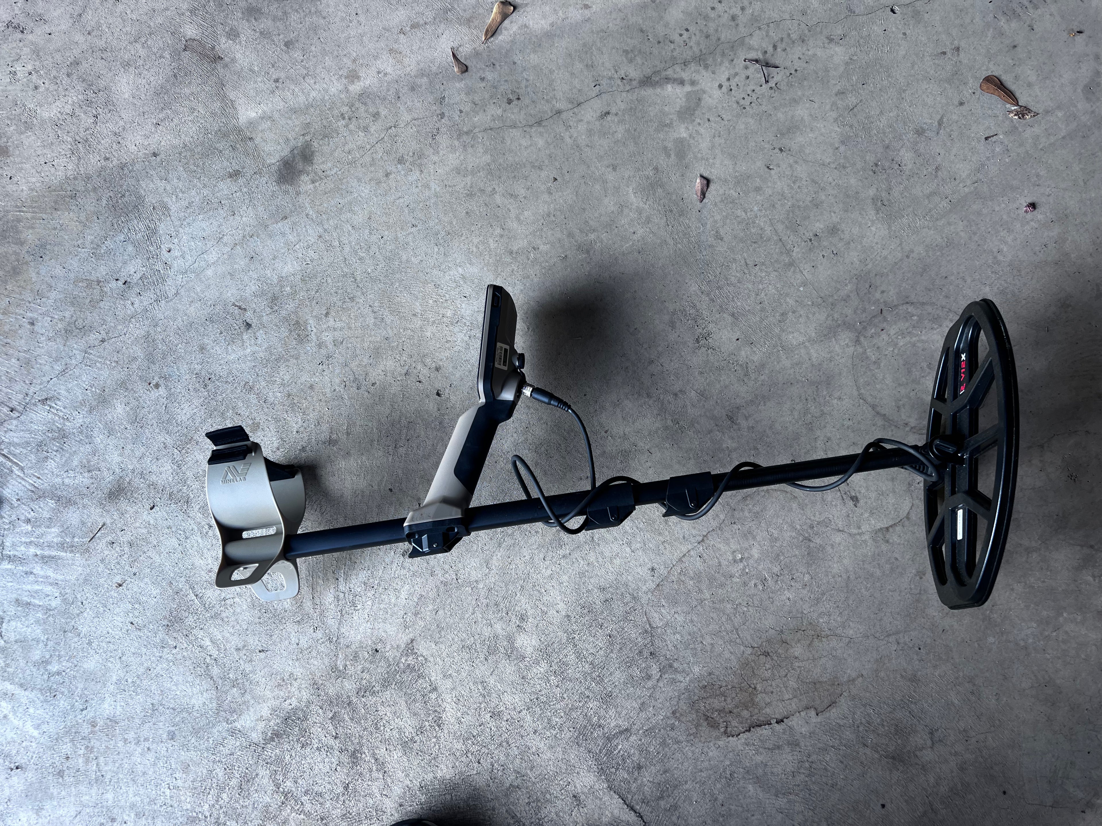 Minelab X-Terra Elite Metal Detector - Open Box