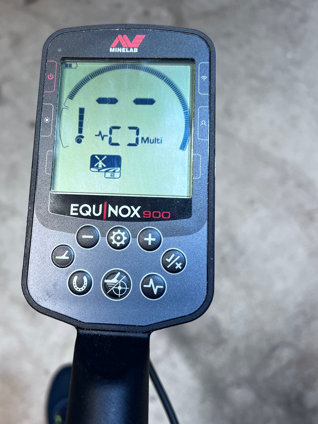 Store Demo Minelab Equinox 900 Metal Detector with 11” Double-D Coil and 6” Double-D Coil