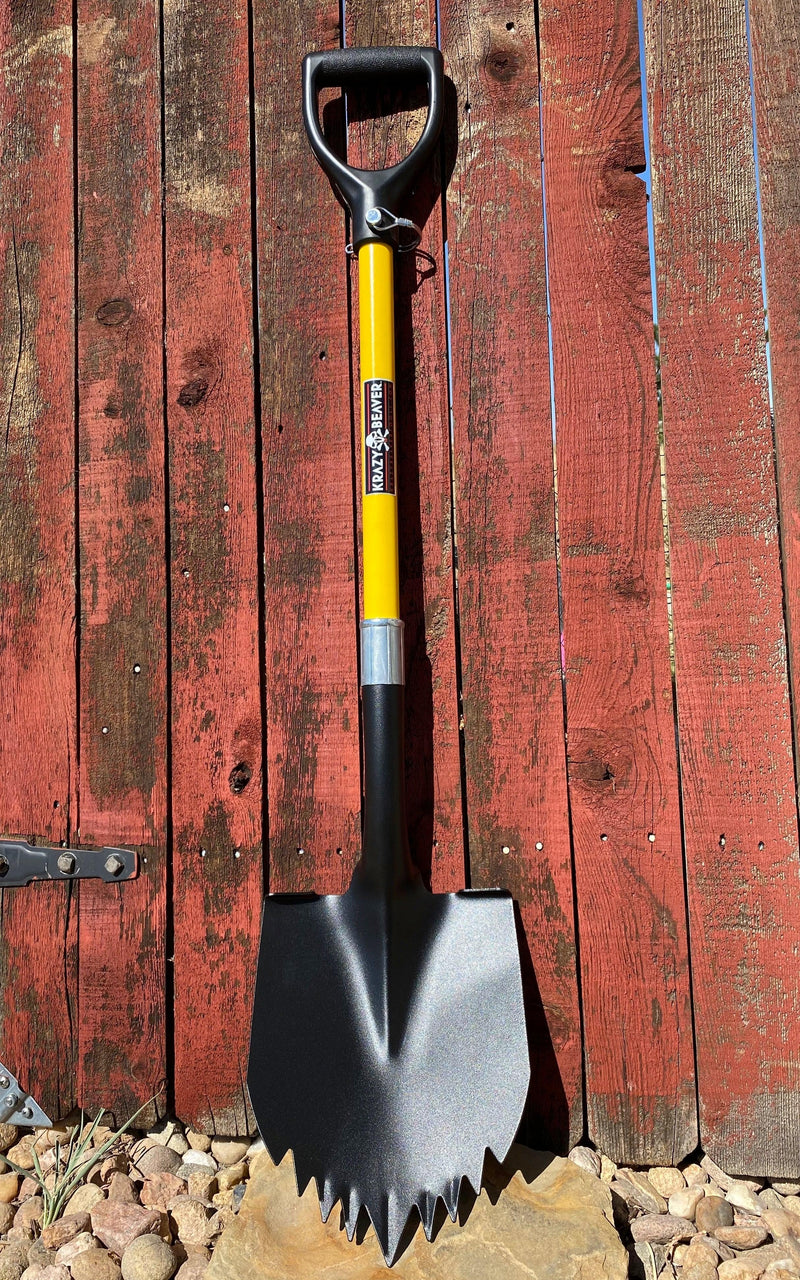 Load image into Gallery viewer, Krazy Beaver Shovel (Black Textured Head / Yellow Handle 45635)
