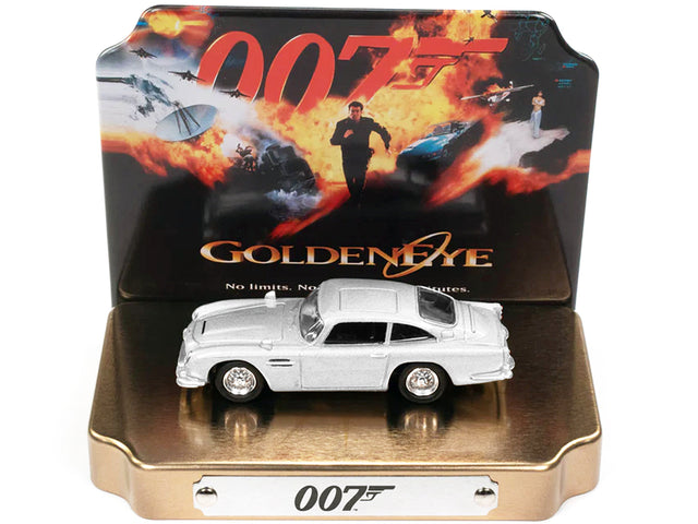 Aston Martin DB5 RHD (Right Hand Drive) Silver Metallic 007 (James Bon ...