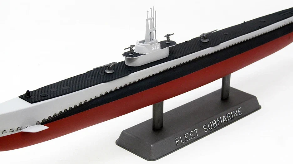 1:240 USS Gato (SSN-212) World War II Fleet Submarine Plastic Model Kit