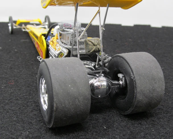 1:24 Don the Snake Prudhomme's Rear Engine Dragster with Christmas Tree Starting Light Plastic Model