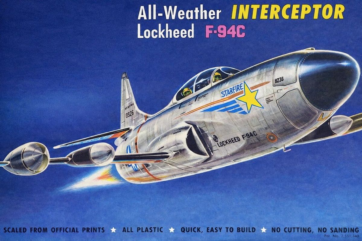 PREORDER 1:56 F-94C Starfire Interceptor Jet with Swivel Stand