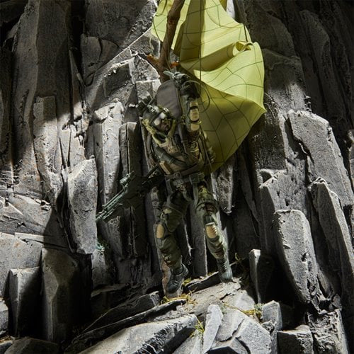 Hasbro - G.I. Joe Classified Series 60th Anniversary 6-Inch Action Pilot HALO Jumper Action Figure