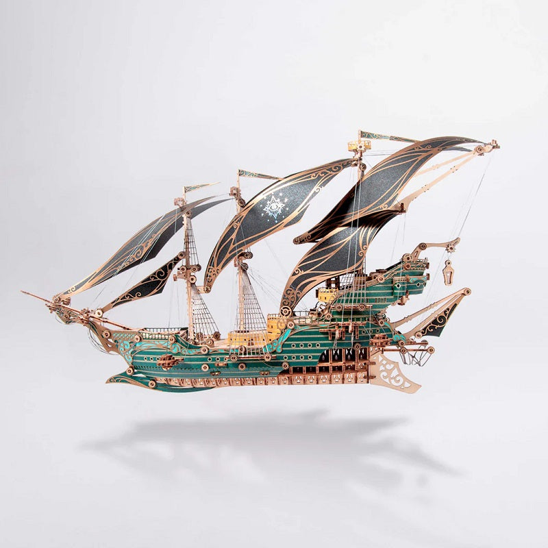 Future Sailing Ship - Green