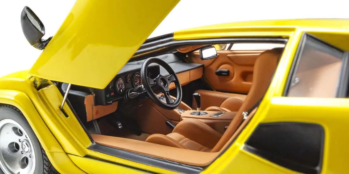 Kyosho - 1/18 Scale Lamborghini Countach LP5000 Quattrovalvole Yellow Model Diecast Car