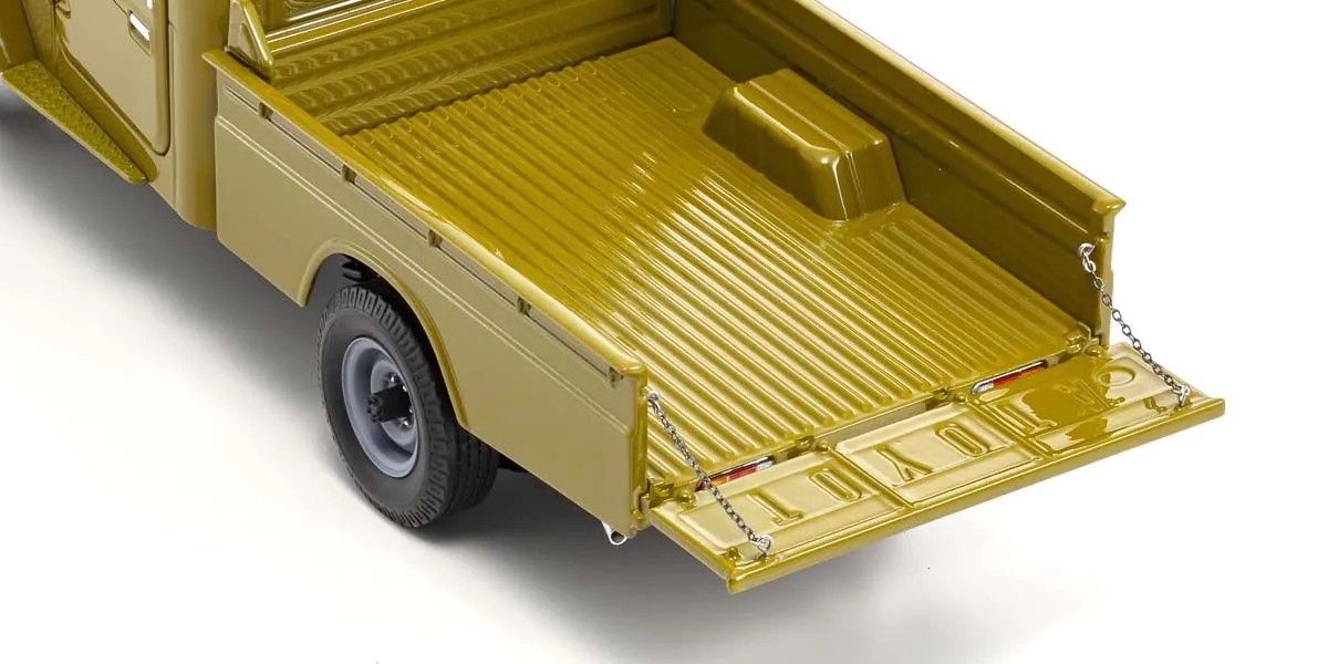 1/18 Scale Toyota Land Cruiser 40 Pickup Olive Model Diecast Car