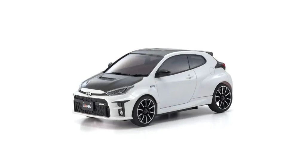 MINI-Z AWD Toyota GRMN Yaris Rally Package Platinum White Pearl Mica