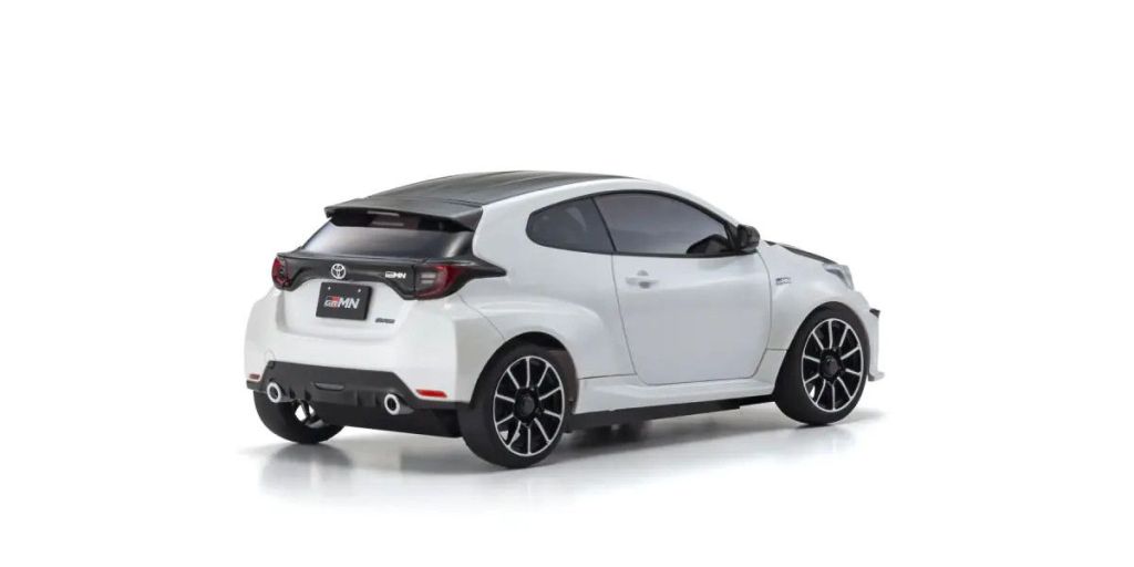 MINI-Z AWD Toyota GRMN Yaris Rally Package Platinum White Pearl Mica