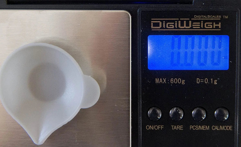 DigiWeigh DW-1000BS Precision Digital Scale – 1000g x 0.1g | Troy, Gram, Ounce, Grain | For Jewelry, Coins, Reloading, Scrap Metals