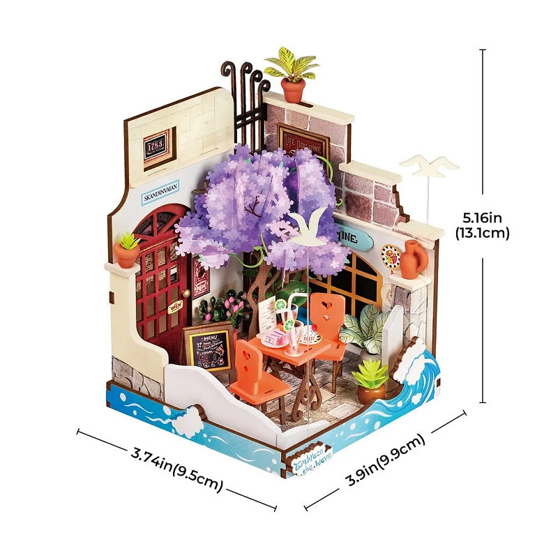 Sea Holiday Restaurant, Super Mini Houses - Little Warm Spaces