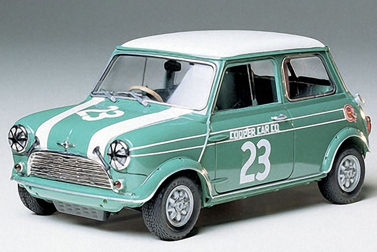 1/24 Morris Mini Cooper Racing Plastic Model